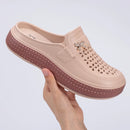 Smile Women Slippers New Flat Closed-toe Slippers EVA Round Head Clogs Beach Slippers Thick Soles Casual Slides Fitted Women Men