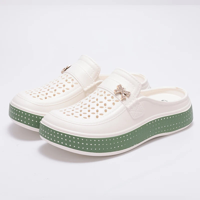 Smile Women Slippers New Flat Closed-toe Slippers EVA Round Head Clogs Beach Slippers Thick Soles Casual Slides Fitted Women Men